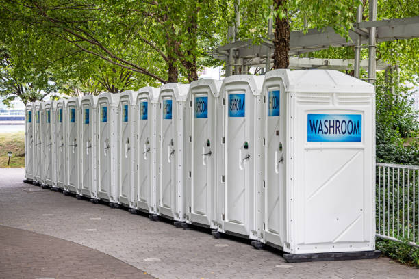 Best Portable bathroom rental  in Untain View, MO